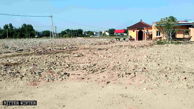 The Chezhou Temple was razed to the ground.